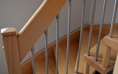 Comment nettoyer un escalier en bois brut ?