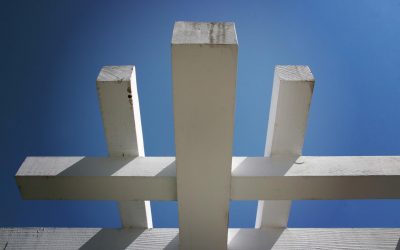 Pergola bioclimatique sans poteaux : Est-ce possible ?